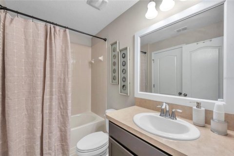 Townhouse in Hudson, Florida 3 bedrooms, 166.02 sq.m. № 1918654 - photo 30