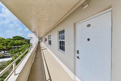 Купить кондоминиум в Помпано-Бич, Флорида 3 комнаты, 150.5м2, № 2272419 - фото 3