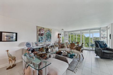Купить кондоминиум в Помпано-Бич, Флорида 3 комнаты, 150.5м2, № 2272419 - фото 4