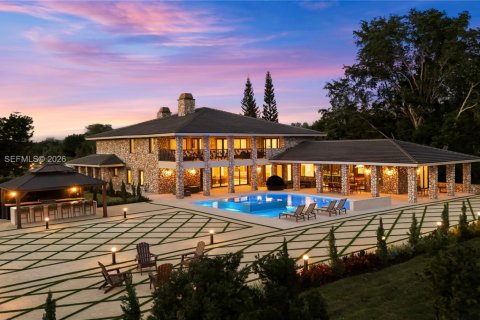 Villa ou maison à vendre à Davie, Floride: 7 chambres, 797.19 m2 № 2152757 - photo 9
