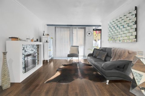 Купить кондоминиум в Помпано-Бич, Флорида 3 комнаты, 78.97м2, № 2085529 - фото 7