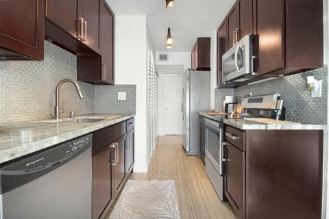Купить кондоминиум в Помпано-Бич, Флорида 3 комнаты, 78.97м2, № 2085529 - фото 12