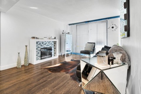 Купить кондоминиум в Помпано-Бич, Флорида 3 комнаты, 78.97м2, № 2085529 - фото 9