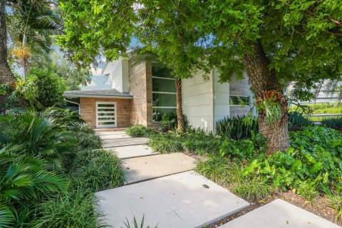 Дом в Майами, Флорида 4 спальни, 345.41м2 № 2056450