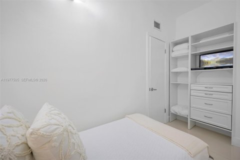 Снять в аренду кондоминиум в Санни-Айлс-Бич, Флорида 1 спальня, 93.37м2, № 2253112 - фото 12