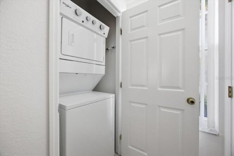 Townhouse in Poinciana, Florida 3 bedrooms, 116.03 sq.m. № 2114888 - photo 28