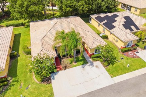 Townhouse in Poinciana, Florida 3 bedrooms, 116.03 sq.m. № 2114888 - photo 4