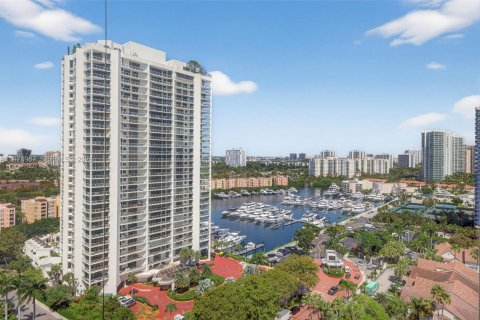 Condo in Aventura, Florida, 1 bedroom № 2244346 - photo 19