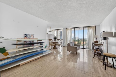 Condo à Aventura, Floride, 1 chambre  № 2244346