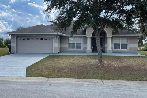 House in Haines City, Florida 4 bedrooms, 207.64 sq.m. № 2304394