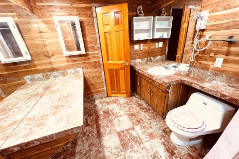 Снять в аренду виллу или дом в Хомстед, Флорида 5 спален, 327.11м2, № 2034308 - фото 15