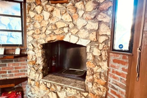 Снять в аренду виллу или дом в Хомстед, Флорида 5 спален, 327.11м2, № 2034308 - фото 12