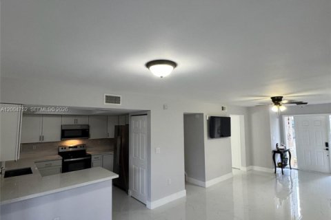 Touwnhouse à vendre à Cooper City, Floride: 3 chambres, 135.54 m2 № 2170546 - photo 6