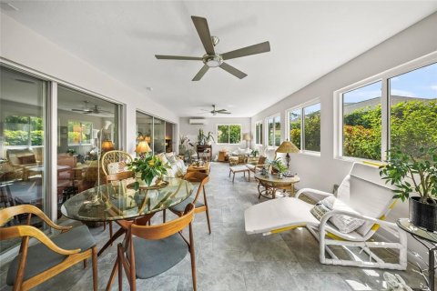 Villa ou maison à vendre à Sarasota, Floride: 4 chambres, 286.51 m2 № 2355111 - photo 18