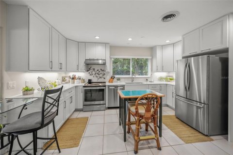Villa ou maison à vendre à Sarasota, Floride: 4 chambres, 286.51 m2 № 2355111 - photo 7