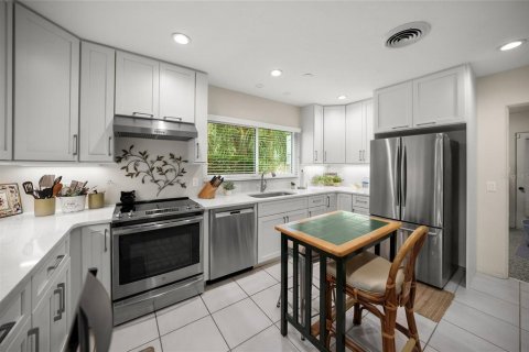 Villa ou maison à vendre à Sarasota, Floride: 4 chambres, 286.51 m2 № 2355111 - photo 10