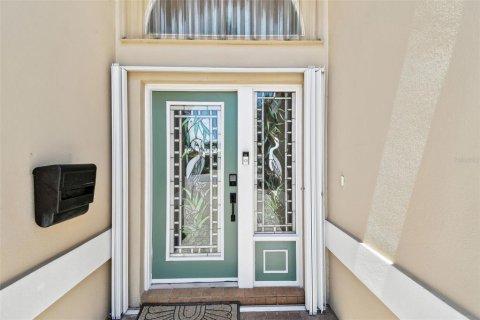 House in Treasure Island, Florida 3 bedrooms, 308.53 sq.m. № 1762062 - photo 5