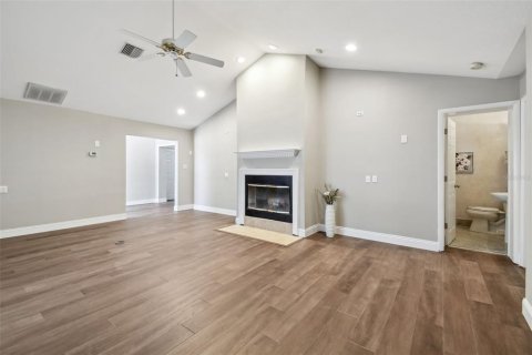 House in Treasure Island, Florida 3 bedrooms, 308.53 sq.m. № 1762062 - photo 20