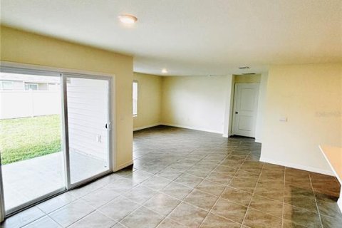Casa en alquiler en Newberry, Florida, 4 dormitorios № 2218435 - foto 5