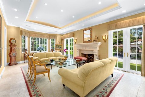Casa en venta en Miami, Florida, 5 dormitorios, 624.3 m2 № 2038938 - foto 5