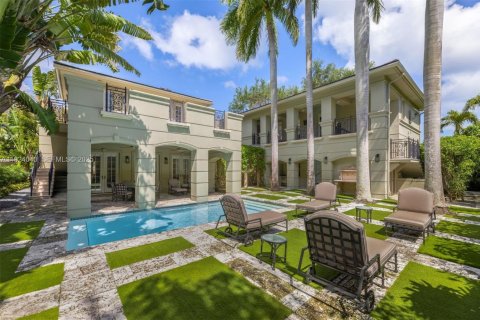 Casa en venta en Miami, Florida, 5 dormitorios, 624.3 m2 № 2038938 - foto 2
