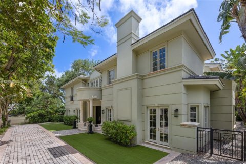 Casa en venta en Miami, Florida, 5 dormitorios, 624.3 m2 № 2038938 - foto 28