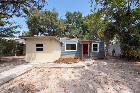 Casa en Tampa, Florida 3 dormitorios, 84.63 m2 № 2116138