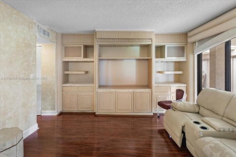 Condominio en venta en Hollywood, Florida, 3 dormitorios, 220.64 m2 № 1704829 - foto 3