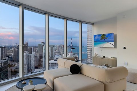 Copropriété à louer à Miami, Floride: 1 chambre, 90.67 m2 № 2417168 - photo 2