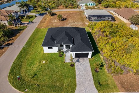 Villa ou maison à vendre à Port Charlotte, Floride: 3 chambres № 2029553 - photo 8