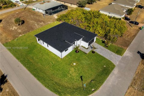 Villa ou maison à vendre à Port Charlotte, Floride: 3 chambres № 2029553 - photo 4