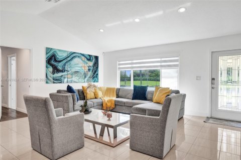 Купить виллу или дом в Санрайз, Флорида 3 спальни, 176.33м2, № 2066162 - фото 11