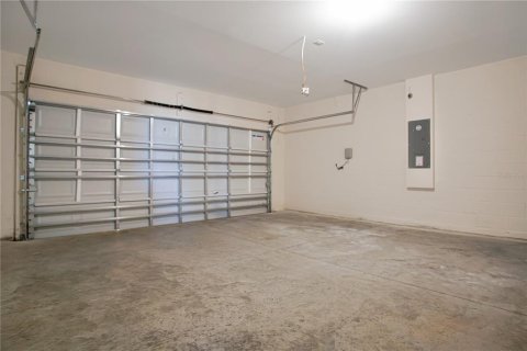 Снять в аренду виллу или дом в Хейнс-Сити, Флорида 3 спальни, 160.26м2, № 1908869 - фото 24