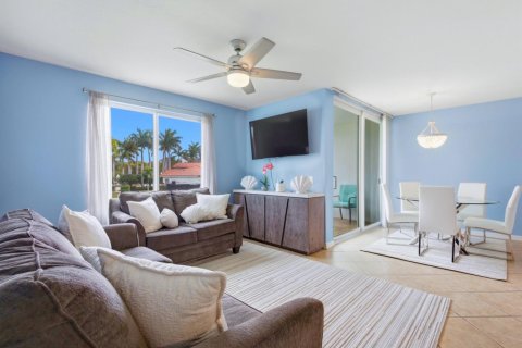 Condominio en venta en Boynton Beach, Florida, 3 dormitorios, 114.55 m2 № 2190872 - foto 13