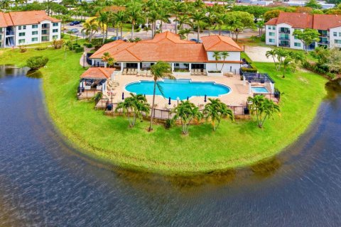 Condo in Boynton Beach, Florida, 3 bedrooms  № 2190872