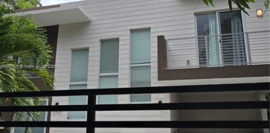 Villa ou maison à Miami, Floride 3 chambres, 172.52 m2 № 1882332