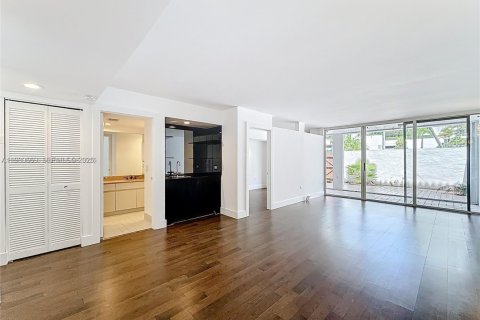 Touwnhouse à louer à Aventura, Floride: 4 chambres, 265.42 m2 № 1989446 - photo 22