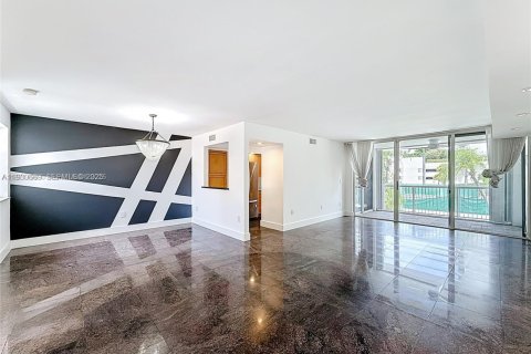 Touwnhouse à louer à Aventura, Floride: 4 chambres, 265.42 m2 № 1989446 - photo 4