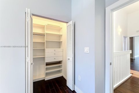 Touwnhouse à louer à Aventura, Floride: 4 chambres, 265.42 m2 № 1989446 - photo 19