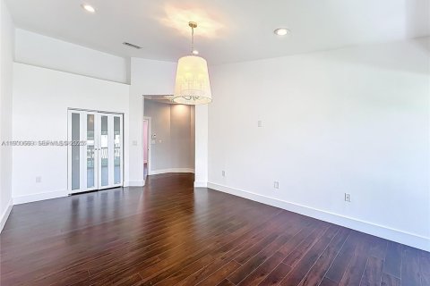Touwnhouse à louer à Aventura, Floride: 4 chambres, 265.42 m2 № 1989446 - photo 26