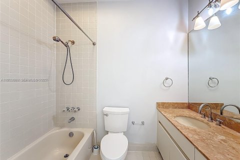 Touwnhouse à louer à Aventura, Floride: 4 chambres, 265.42 m2 № 1989446 - photo 14