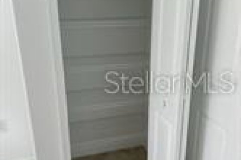 Townhouse in Venice, Florida 3 bedrooms, 181.07 sq.m. № 1901360 - photo 7