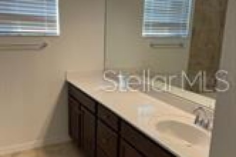 Townhouse in Venice, Florida 3 bedrooms, 181.07 sq.m. № 1901360 - photo 15