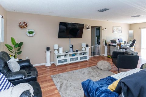 Casa en venta en Spring Hill, Florida, 3 dormitorios, 133.41 m2 № 2157821 - foto 5
