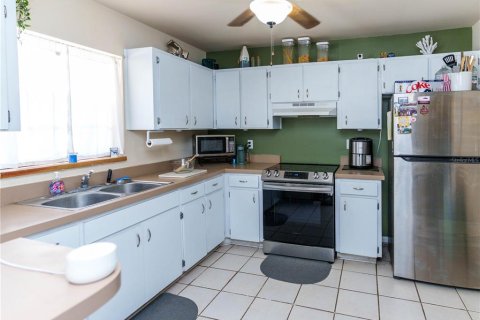 Casa en venta en Spring Hill, Florida, 3 dormitorios, 133.41 m2 № 2157821 - foto 8