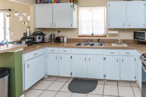 Casa en venta en Spring Hill, Florida, 3 dormitorios, 133.41 m2 № 2157821 - foto 9