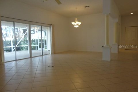 Villa ou maison à louer à The Villages, Floride: 3 chambres, 179.12 m2 № 2386282 - photo 7