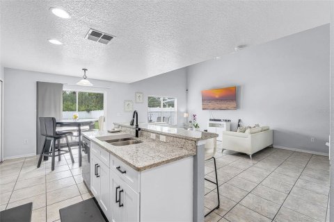 Villa ou maison à vendre à Orlando, Floride: 3 chambres, 124.49 m2 № 1816787 - photo 9