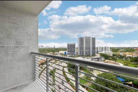 Condominio en venta en Hollywood, Florida, 2 dormitorios, 104.24 m2 № 1828956 - foto 21