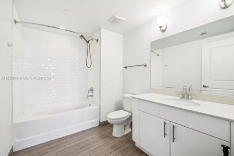 Condominio en venta en Hollywood, Florida, 2 dormitorios, 104.24 m2 № 1828956 - foto 19
